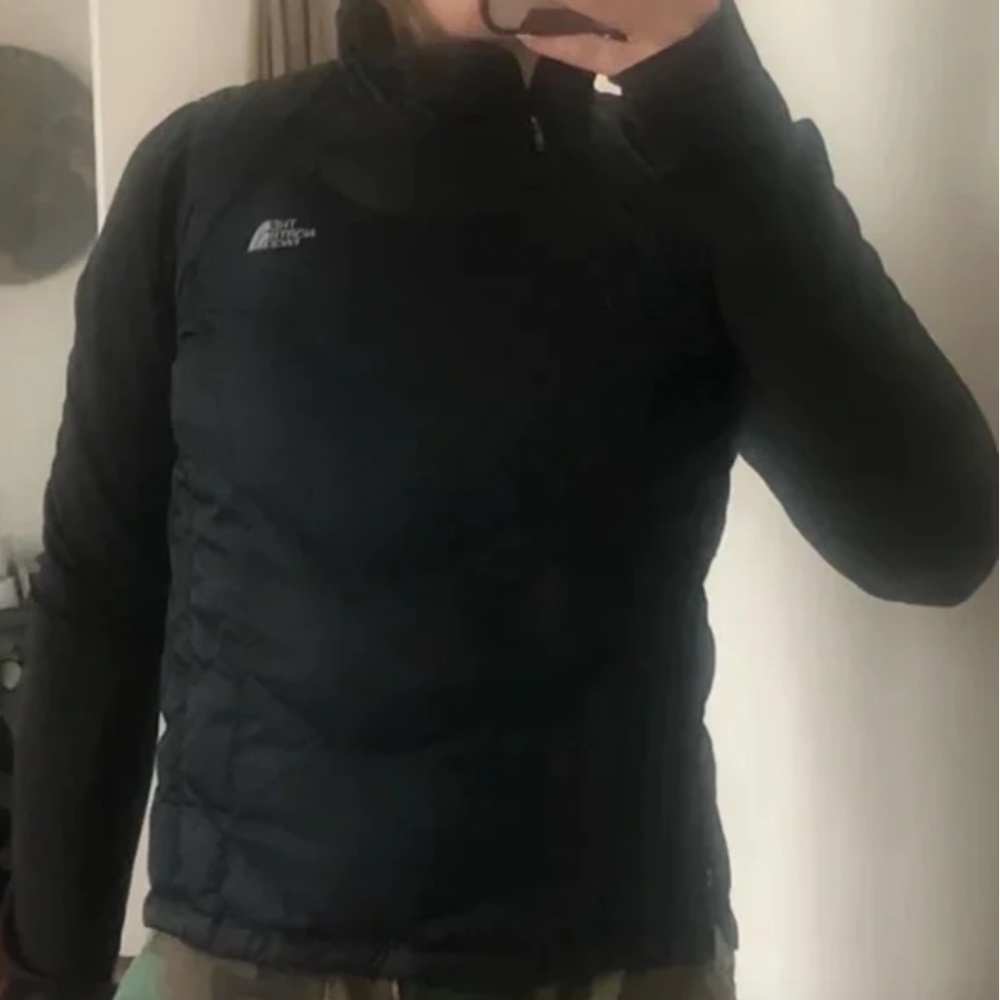 THE NORTH FACE Black Puffer Jacket / Sweater | S